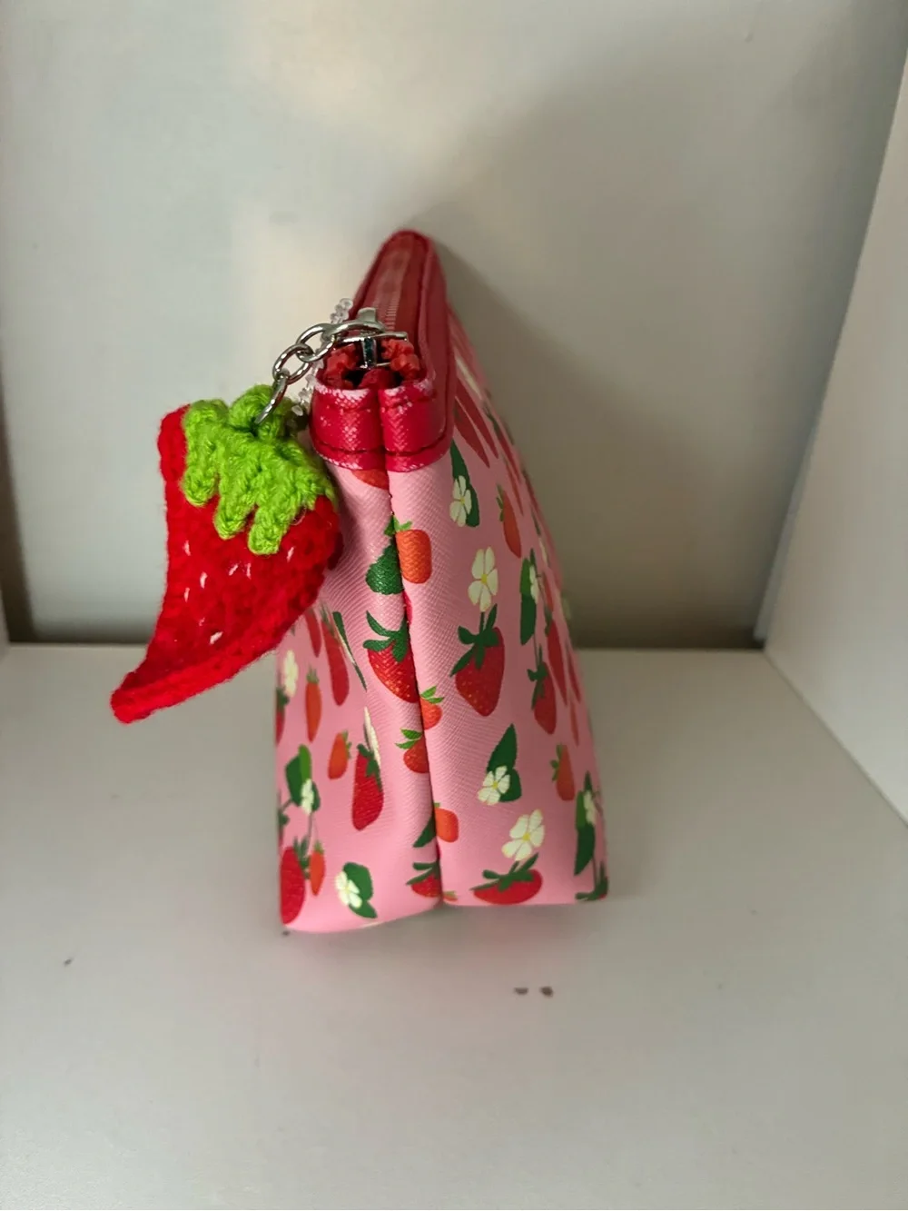 N/A strawberry printed